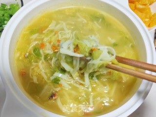 蟹黄利剑菜脚擀里的做法步调：12