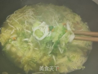 蟹黄利剑菜脚擀里的做法步调：9