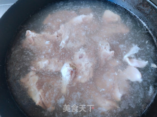 菌汤排骨炖冬瓜的做法步调：3