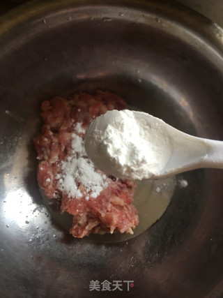 喷鼻煎羊肉饼的做法步调：3