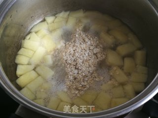 苹果牛奶燕麦粥的做法步调：4