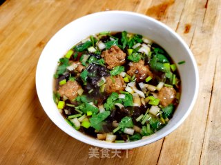 酸爽丸子汤的做法步调：11
