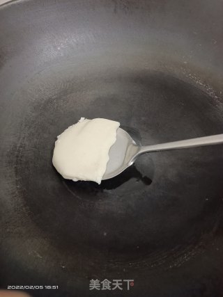炸鸭足的做法步调：3