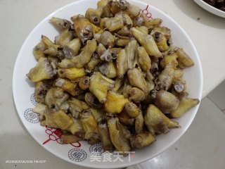 炸鸭足的做法步调：6