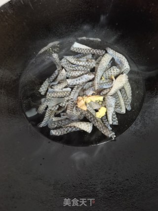 凉拌鱼皮的做法步调：5