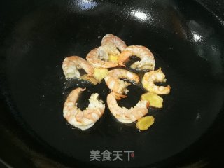 虾仁炒菜帮的做法步调：4