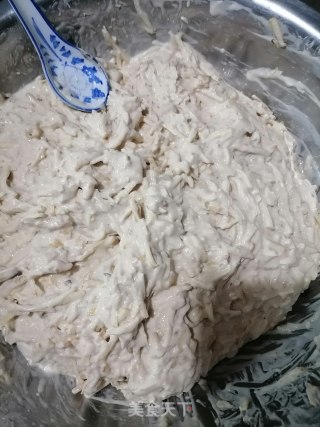 足板薯丸子的做法步调：4