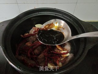 卤鸭脖的做法步调：9