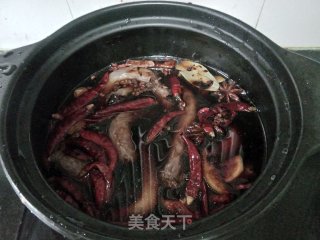 卤鸭脖的做法步调：10