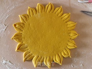 两十八蒸枣花的做法步调：5