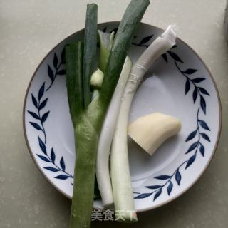 裙带菜肉馄饨的做法步调：2