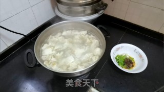 酸汤馄饨的做法步调：5
