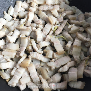 五花肉炒萝卜干的做法步调：5