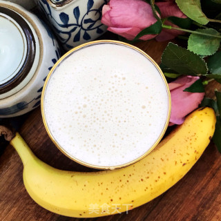 喷鼻蕉牛奶的做法步调：8