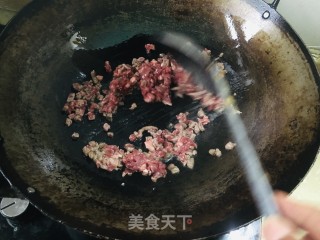 喷鼻菇牛肉酱的做法步调：6
