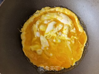 孜然炒鸡蛋的做法步调：3