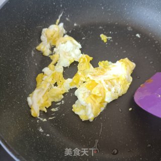 鸡蛋炒家豌豆的做法步调：10