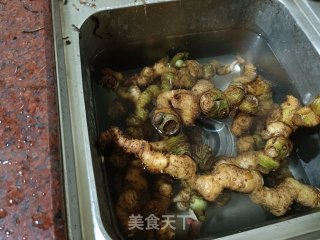 九蒸九晒黄粗的做法步调：2
