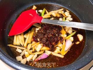 喷鼻辣牛蛙的做法步调：5