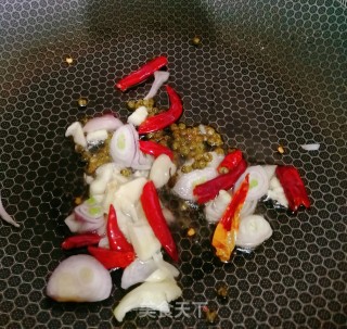 冒菜的做法步调：1