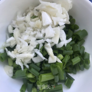 青椒炒腊牛肉的做法步调：2