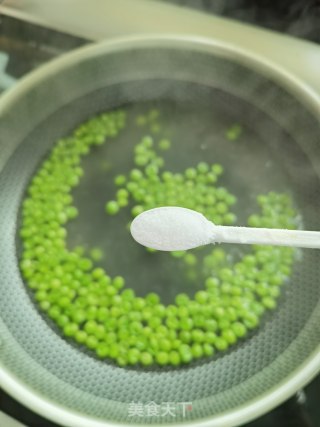 豌豆肉片汤的做法步调：5