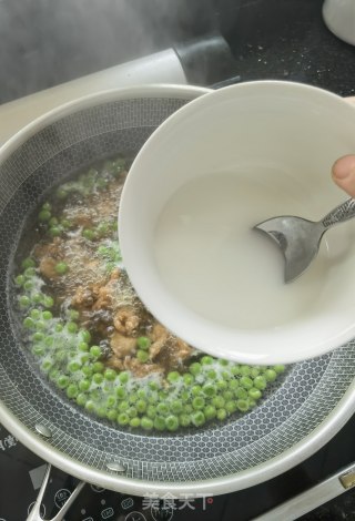 豌豆肉片汤的做法步调：7