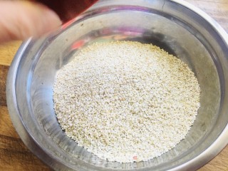 荞麦凉粉的做法步调：1