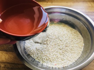荞麦凉粉的做法步调：2