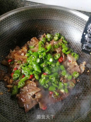回锅牛脸肉的做法步调：6