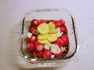 凉拌樱桃萝卜的做法步调：10