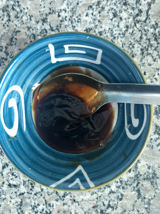 青椒炒鸡蛋的做法步调：2