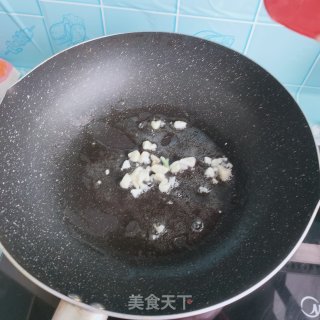 青炒小利剑菜的做法步调：4