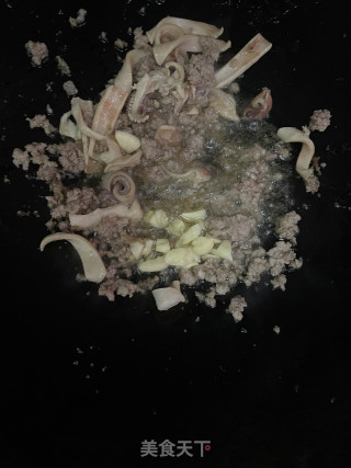 利剑菜粉丝煲的做法步调：7