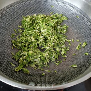 槐花馒头的做法步调：5