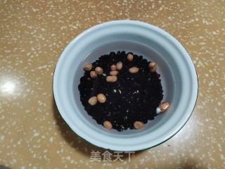 乌米乌豆乌芝麻米糊的做法步调：2