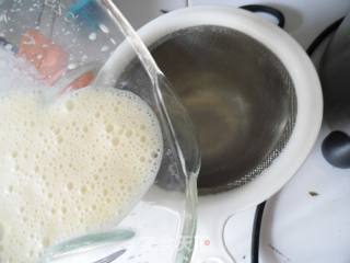 喷鼻蕉牛奶雪糕的做法步调：4