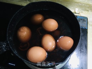 核桃壳煮鸡蛋的做法步调：5