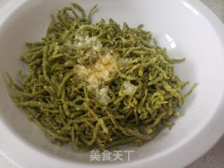 凉拌碾转的做法步调：2