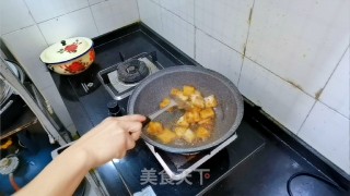 土沙锅炖菜的做法步调：4