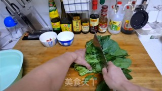 蒜蓉菠菜的做法步调：2