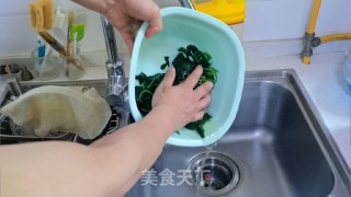 蒜蓉菠菜的做法步调：4