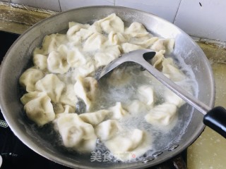 利剑萝卜年夜肉饺子的做法步调：10