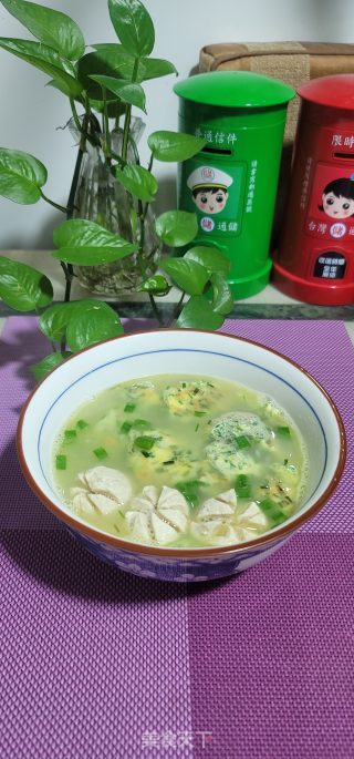 韭菜鸡蛋丸子汤的做法步调：9