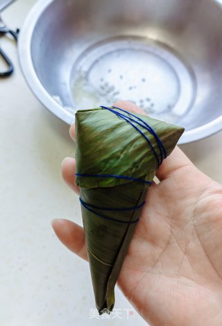 小三角粽的做法步调：8