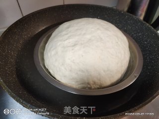 奶黄包的做法步调：1