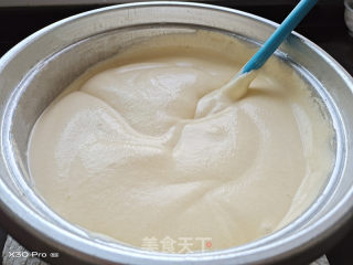 戚风蛋糕（11寸衷型蛋糕模）的做法步调：3