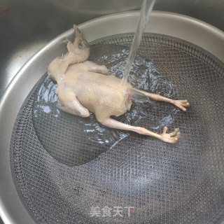 天麻鸽子汤的做法步调：6