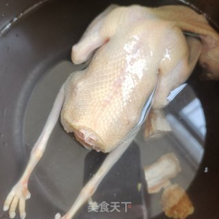 天麻鸽子汤的做法步调：7