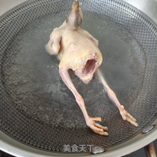 天麻鸽子汤的做法步调：5